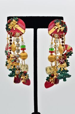 Lunch At The Ritz Vintage Tis Season Clip On Earrings Merry Christmas 80s BinAG